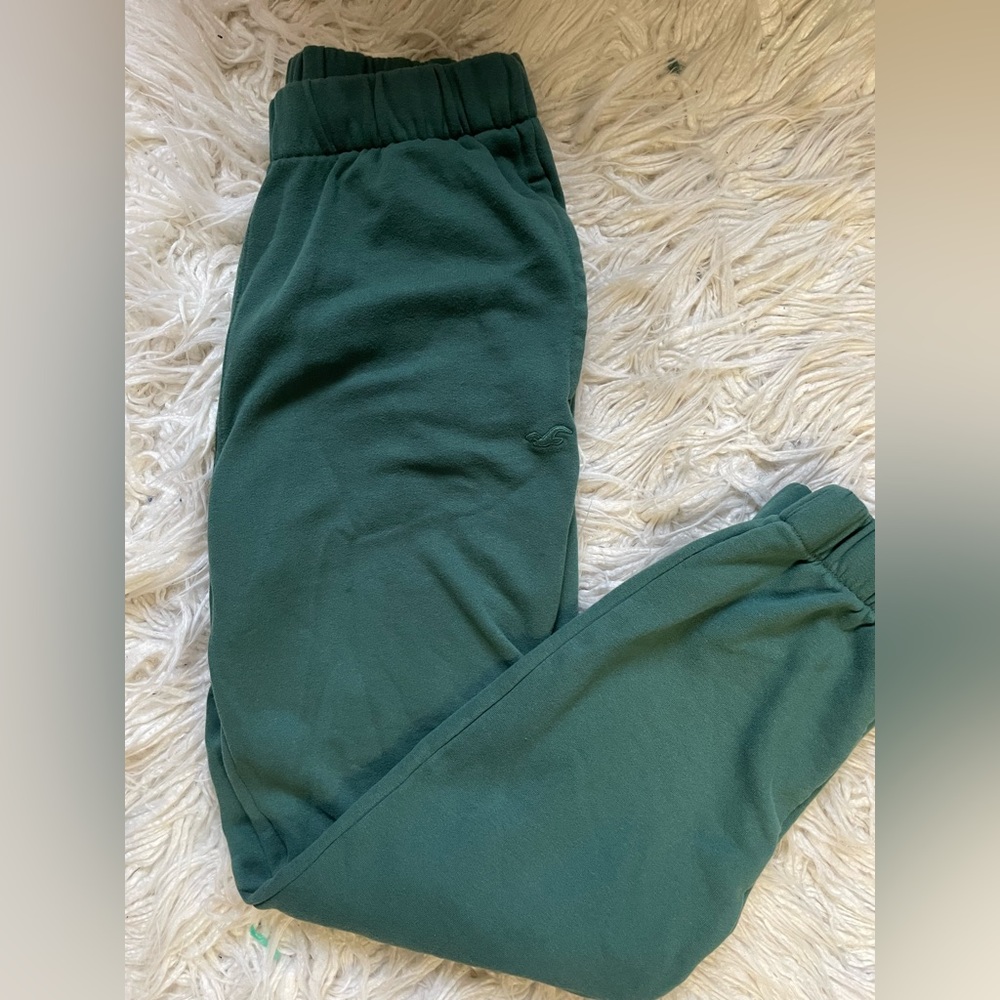 Green Hollister sweatpants